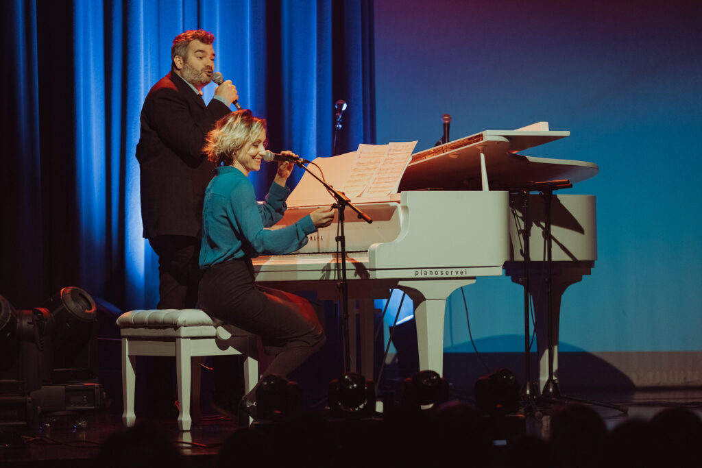 GALA PREMIS TEATRE MUSICAL RESOLUCIO XARXES JORDI GALDERIC R3 2139